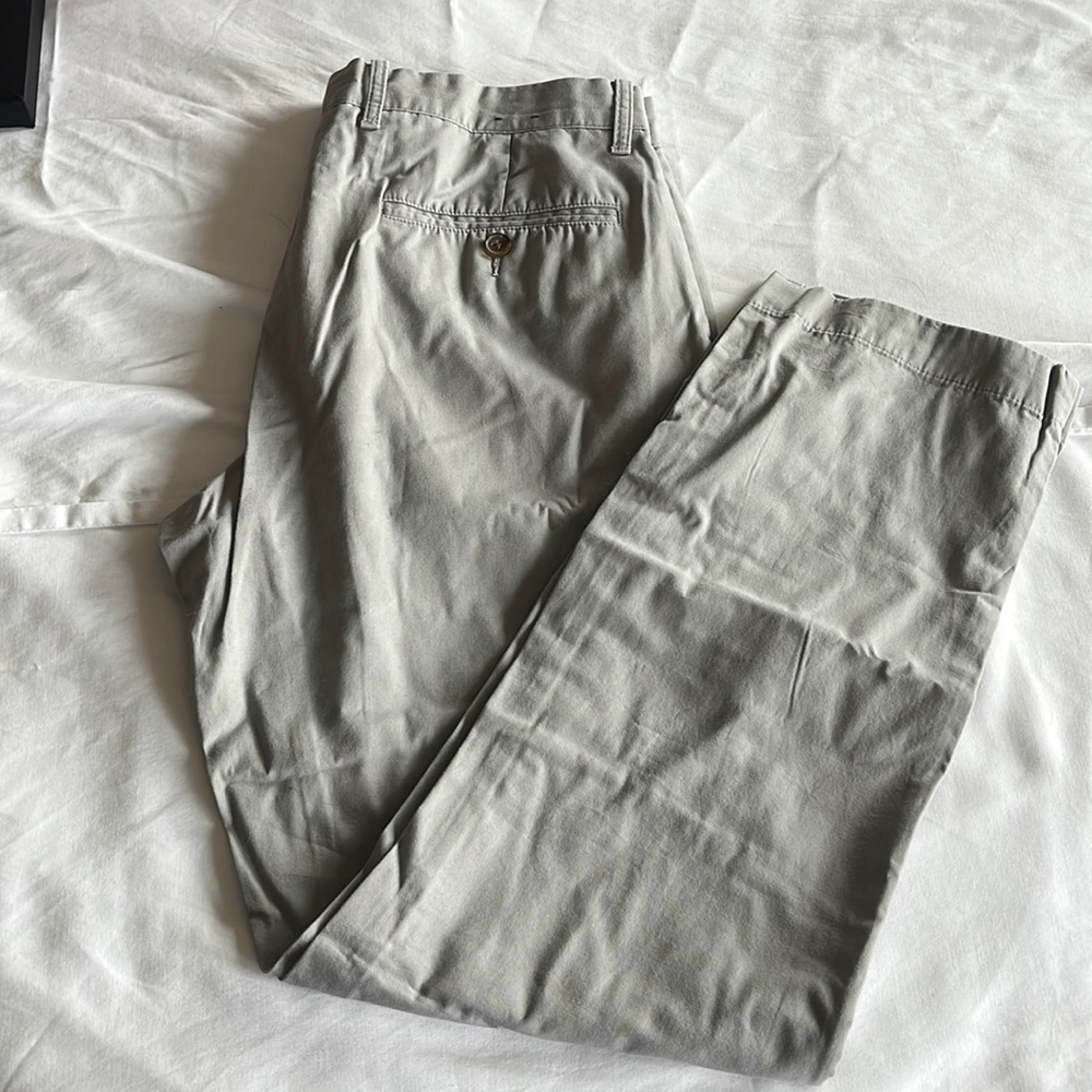 $90 J. Crew Size 30/30 Sutton Straight Fit Chino Pants